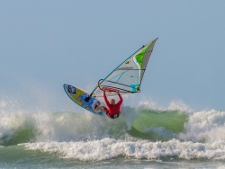 Moulay Wave Windsurfing Clinic May 2024